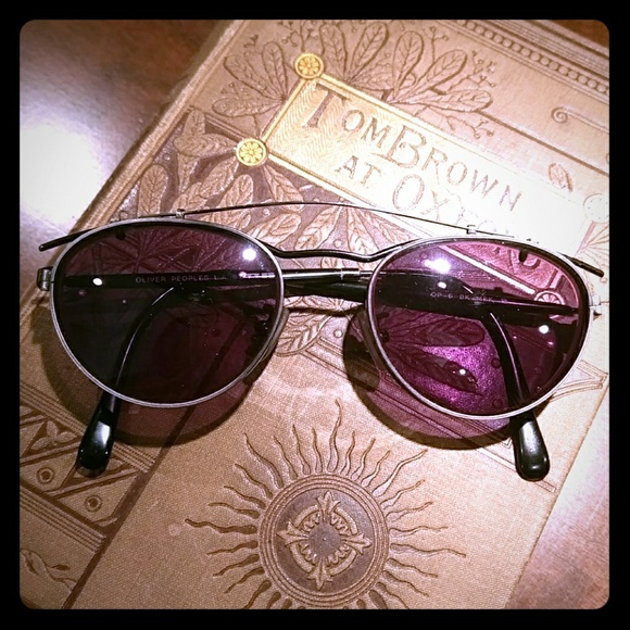 Oliver Peoples Accessories - Oliver Peoples 70s vibe glasses/sunglasses HP